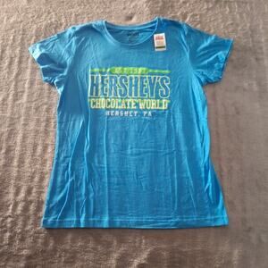 Hershey's Chocolate World Women's T-Shirt Size Large Blue Cotton
